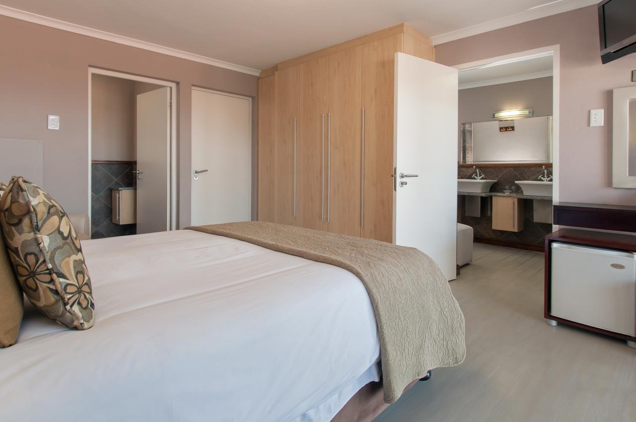 Whale Away Guest House Германус Екстер'єр фото