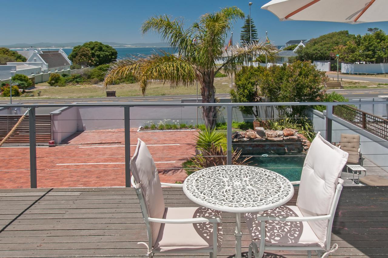 Whale Away Guest House Германус Екстер'єр фото