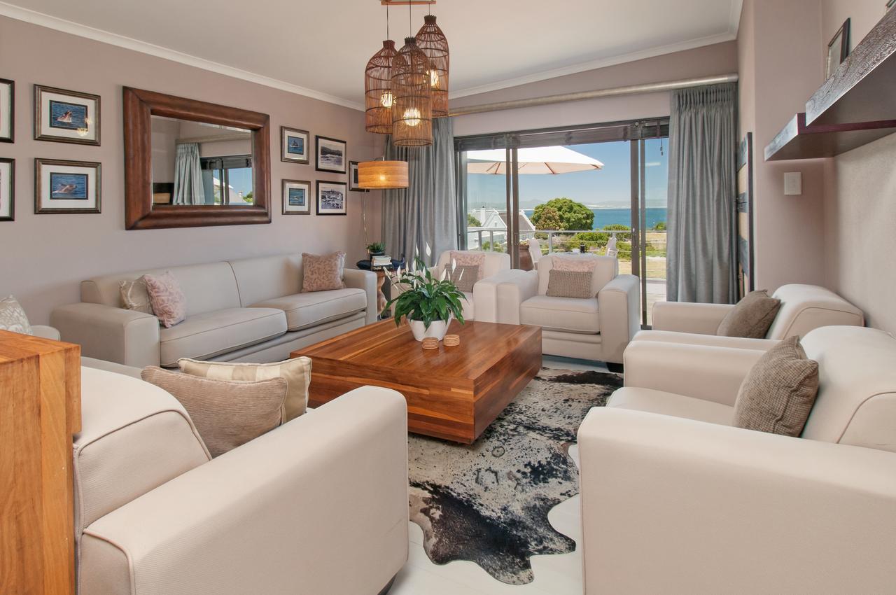 Whale Away Guest House Германус Екстер'єр фото